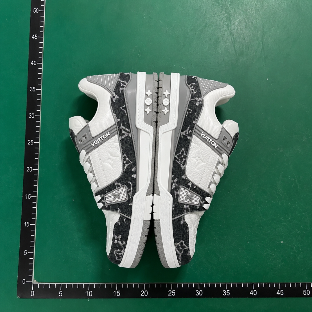 Hoka QC Photos: Check Upper, Sole, and Size
