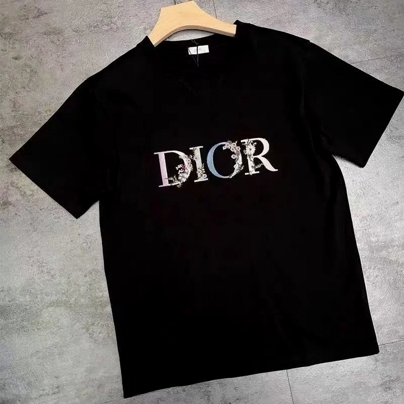 Dior Black Distressed-Logo Tee Review: At 10× Magnification the Print Edge Tells You More Than the Sizing Chart
