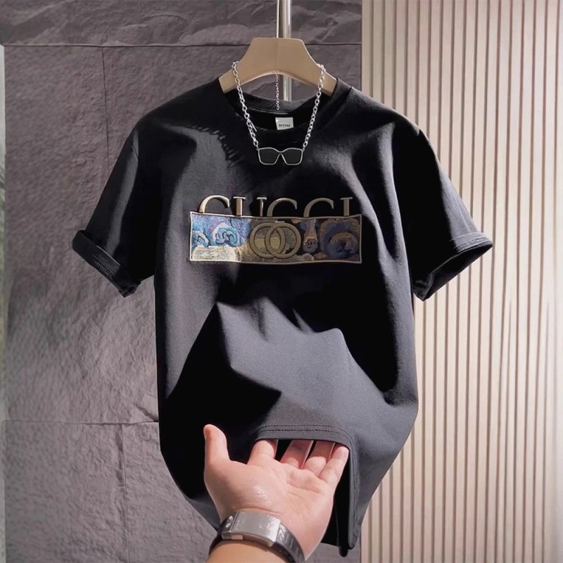 Gucci Black T-Shirt Review: Testing the $7.31 Chest-Print Crewneck as a Layer, Not a Statement